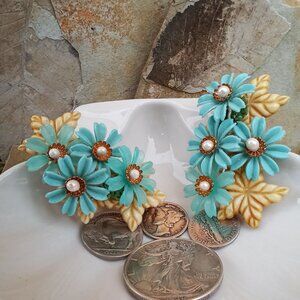Whimsical 1950's Plastic Flower Earrings